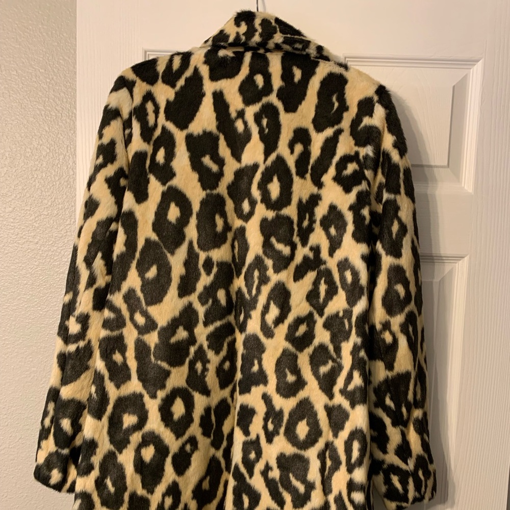 Cheetah Print Eva Mendes Coat from NY & Co. - Picture 7 of 8